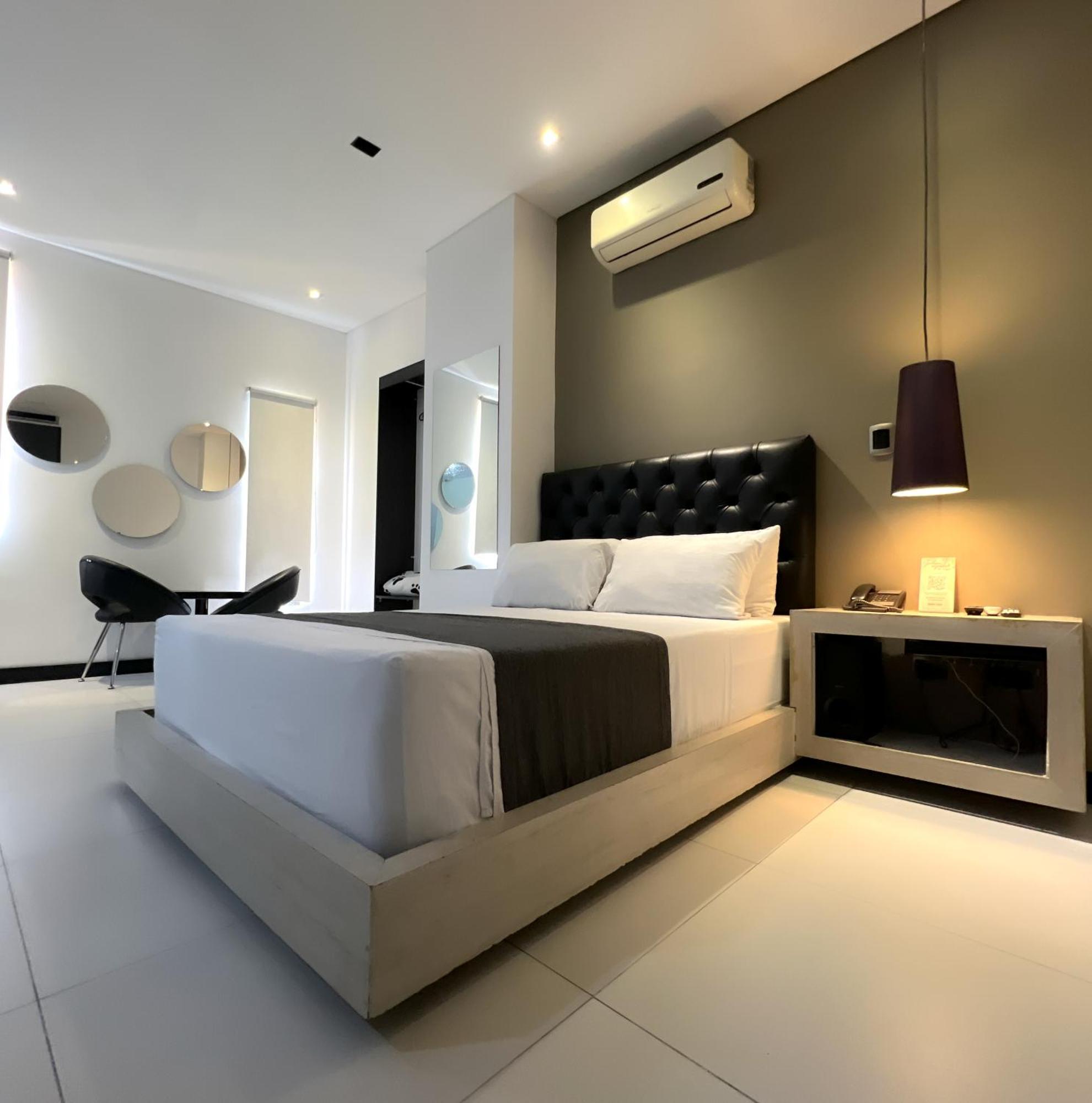 Hotel 47 Medellin Center Экстерьер фото